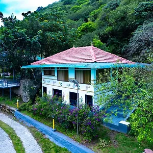 Resort Shisiram-italian Luxury Tabor Hills